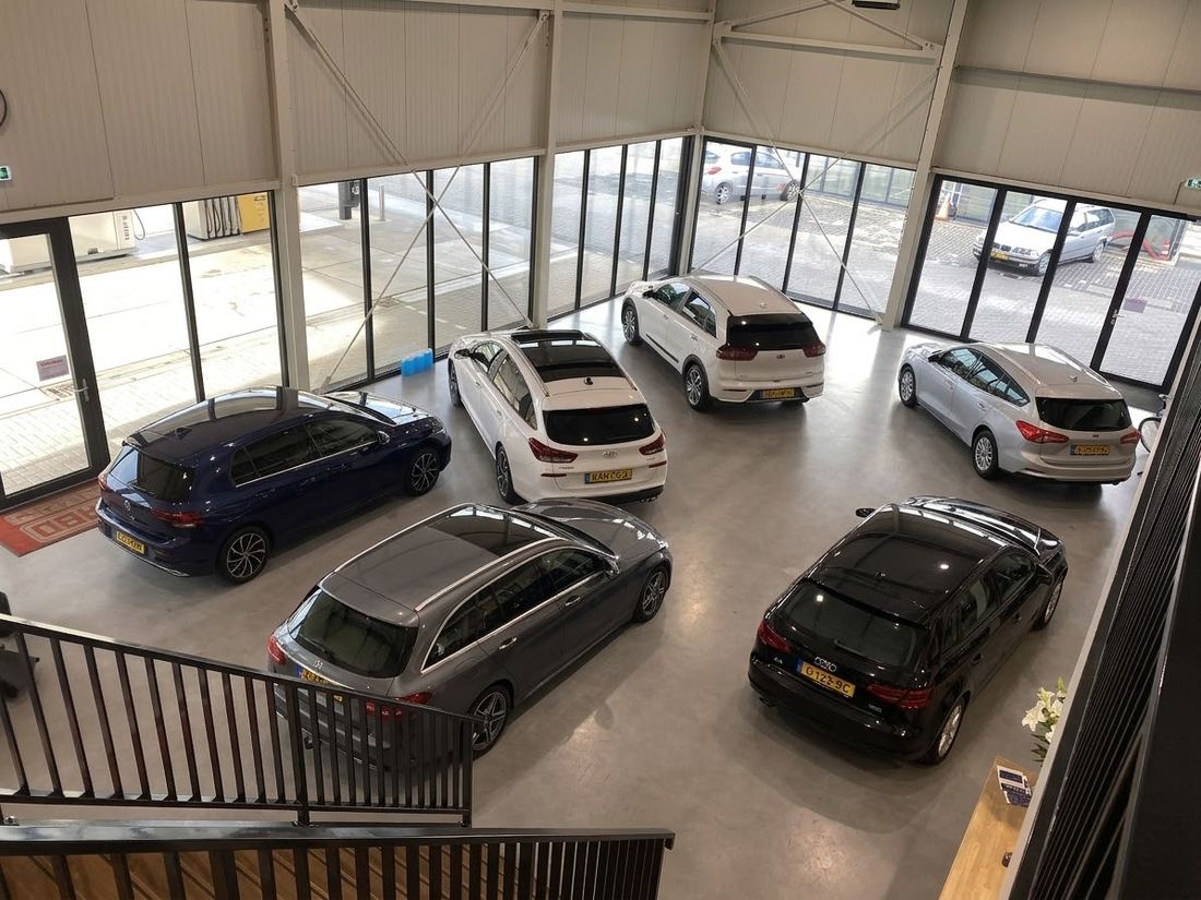 Occasions in de showroom van Auto Praesto